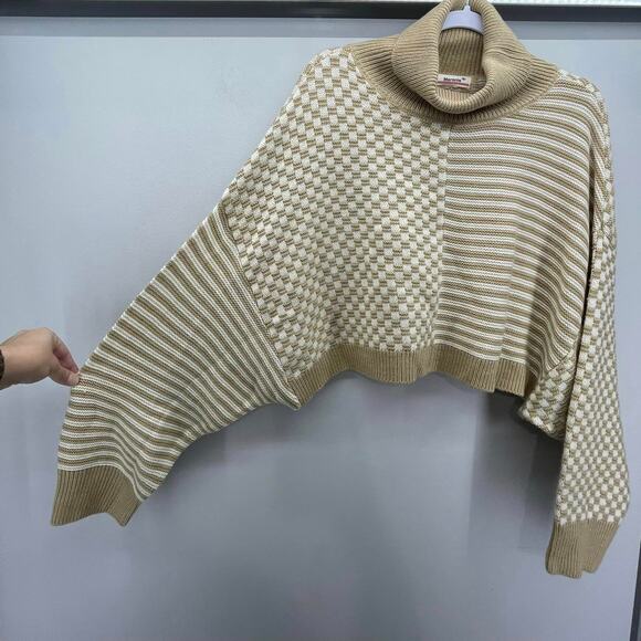 Maronie Camel Cream Checkered Stripe Turtleneck Dolman Sleeve Cropped Sweater‎ - Picture 3 of 7